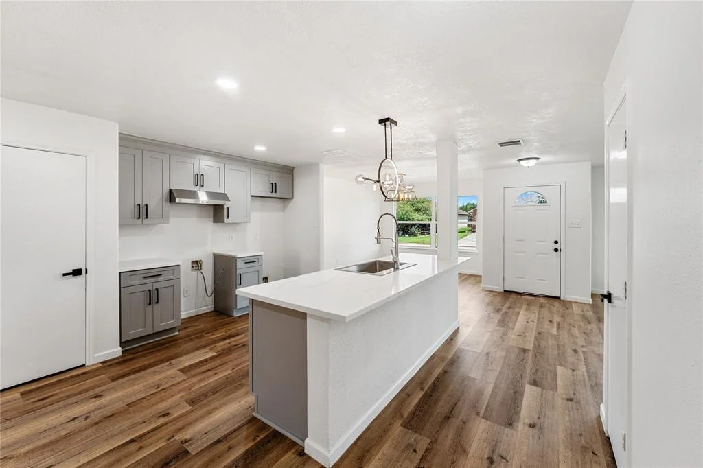 Photo of 7815 Brook Trail Circle