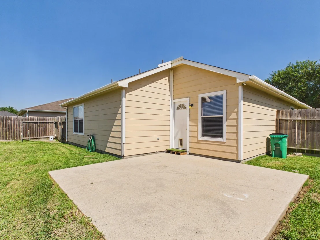Photo of 9615 Adobe Rose Drive