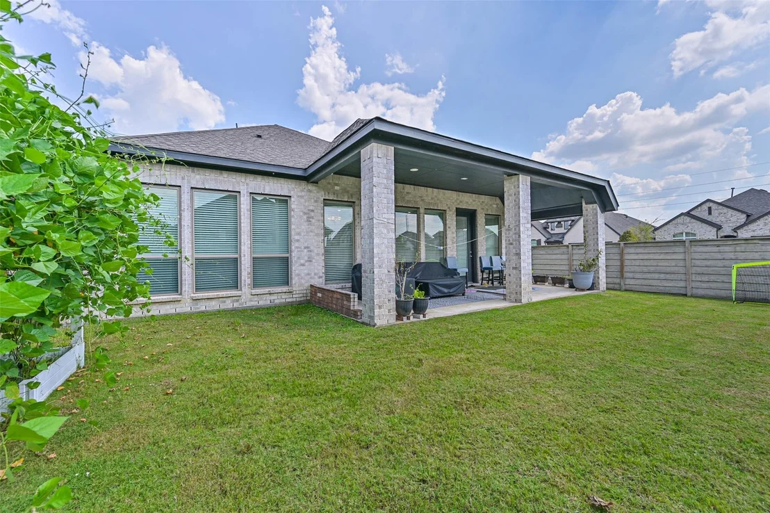 Photo of 5138 Walnut Grove Lane