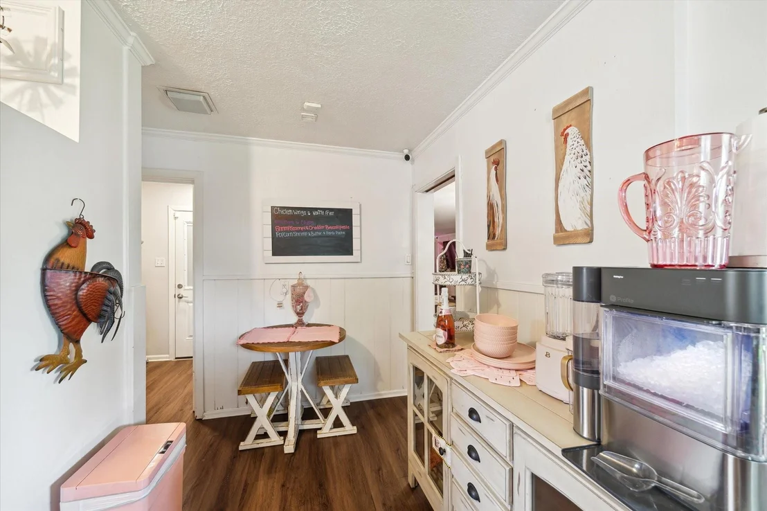 Photo of 606 Brook Lane