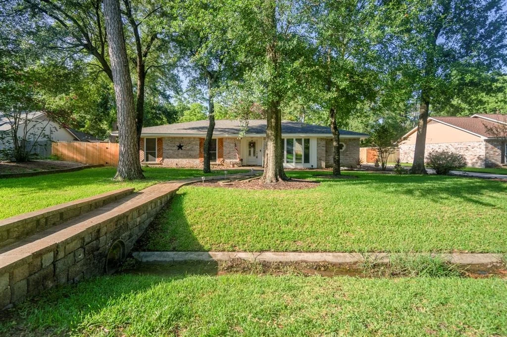 Photo of 214 Wickwood Drive