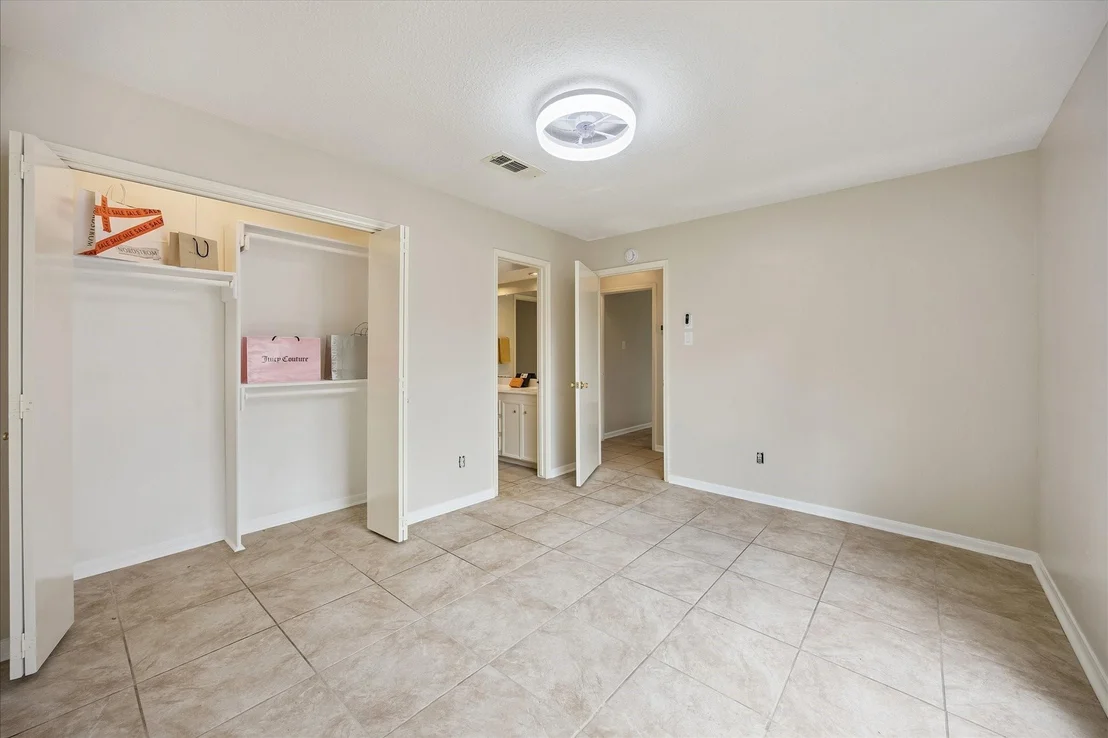 Photo of 8018 Cobblefield Lane