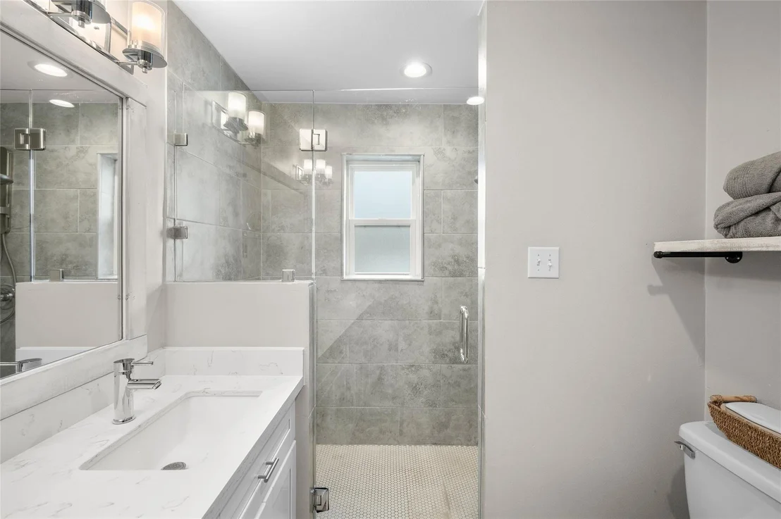 Photo of 10622 Riverview Drive