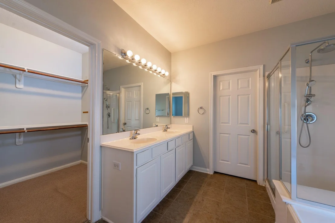 Photo of 5327 Thorngate Court