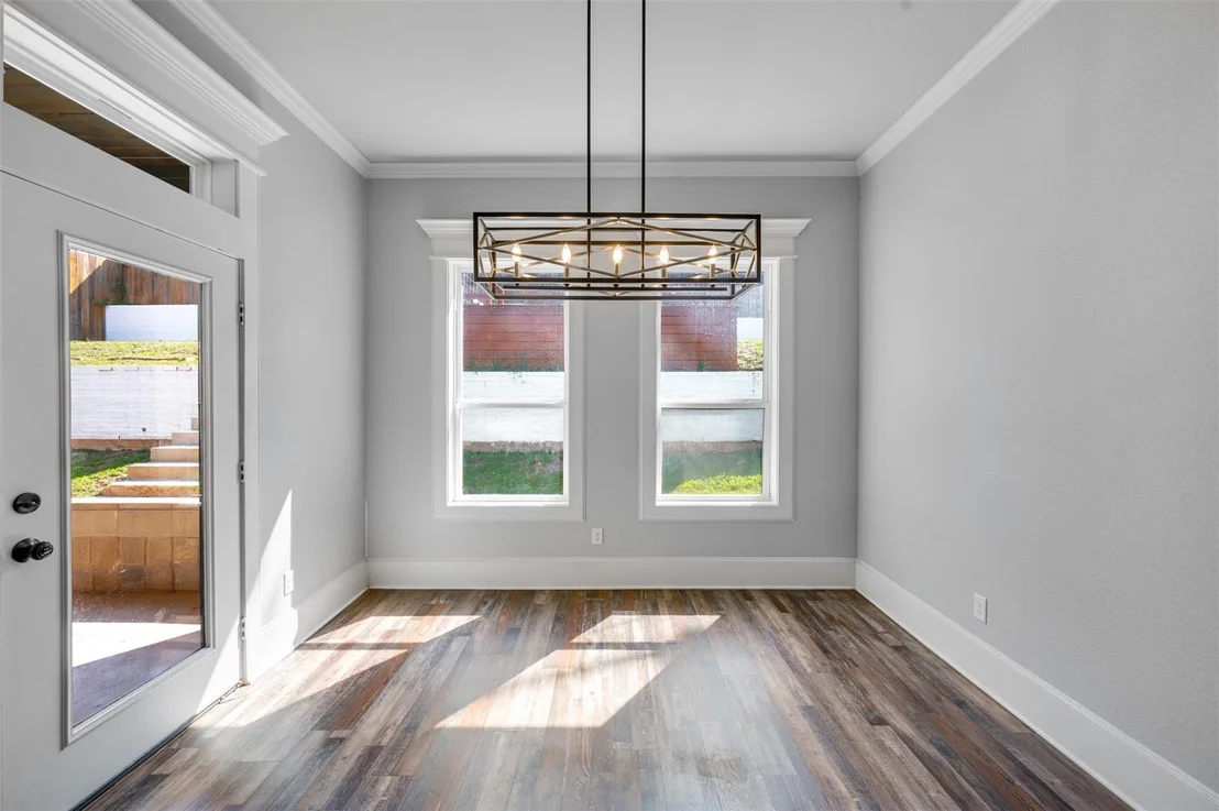 Photo of 2830 Juniper Lane