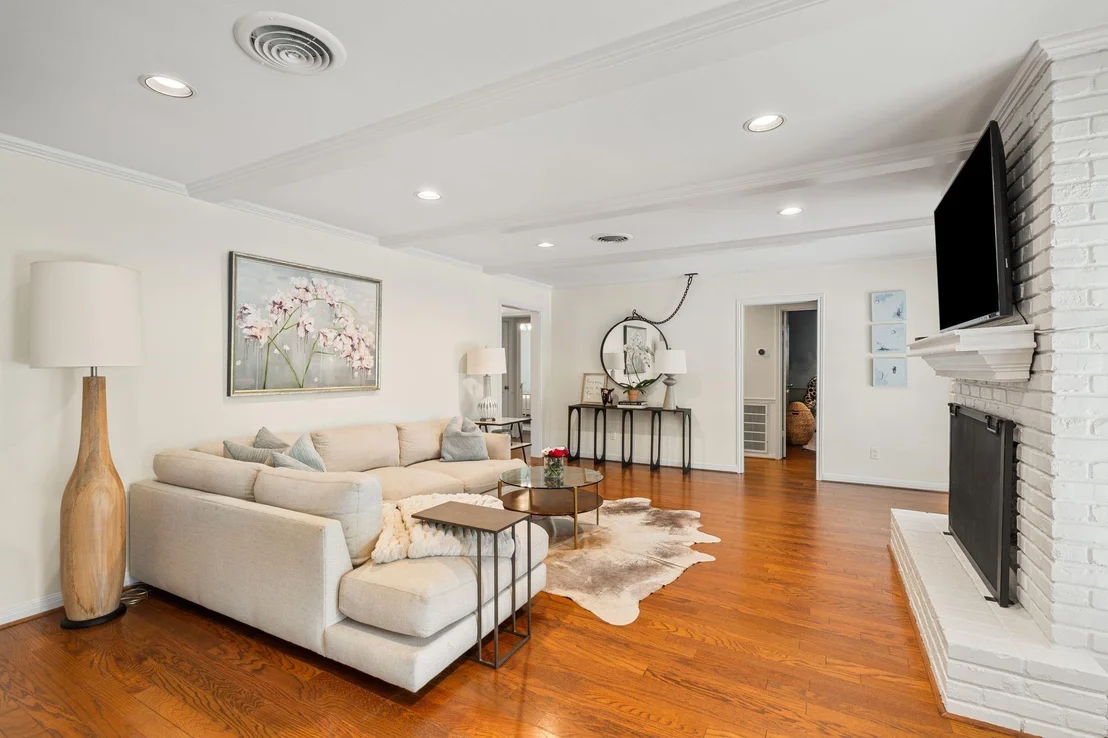 Photo of 10215 Green Tree Road