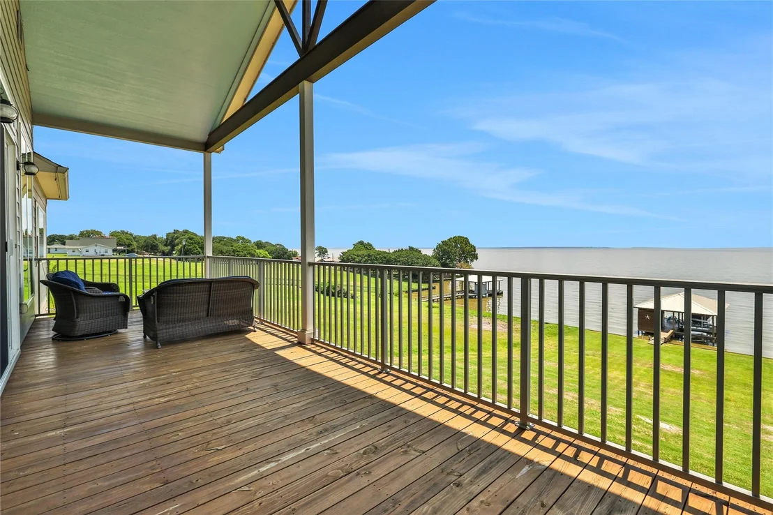 Photo of 230 Legacy Boulevard