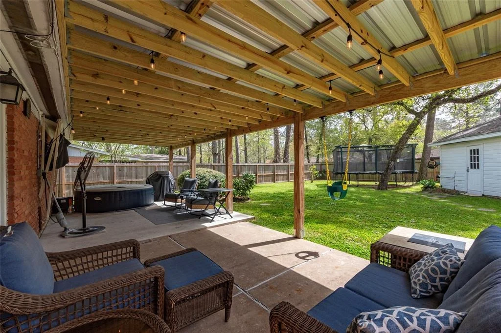 Photo of 1050 Royal Oak Drive