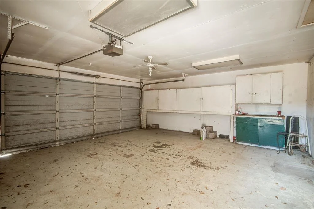 Photo of 6839 Tara Drive