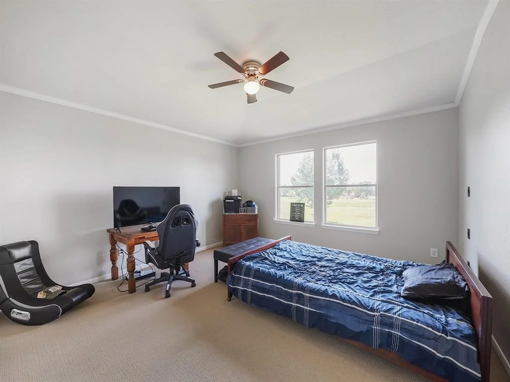 Photo of 25959 Ravenside Drive