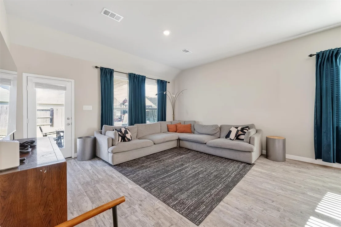 Photo of 4402 Low Meadow Lane
