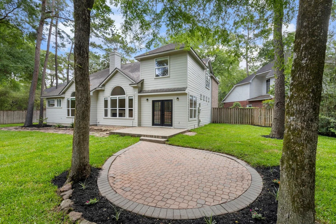 Photo of 35 Classic Oaks Place