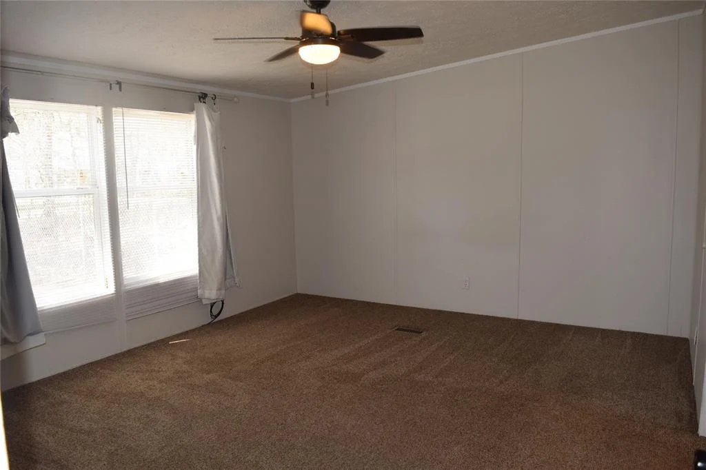Photo of 541 Mid Lane