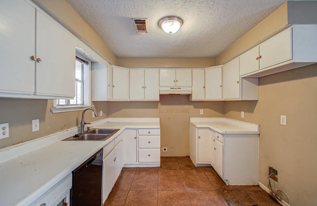 Photo of 6218 Forestgate Drive
