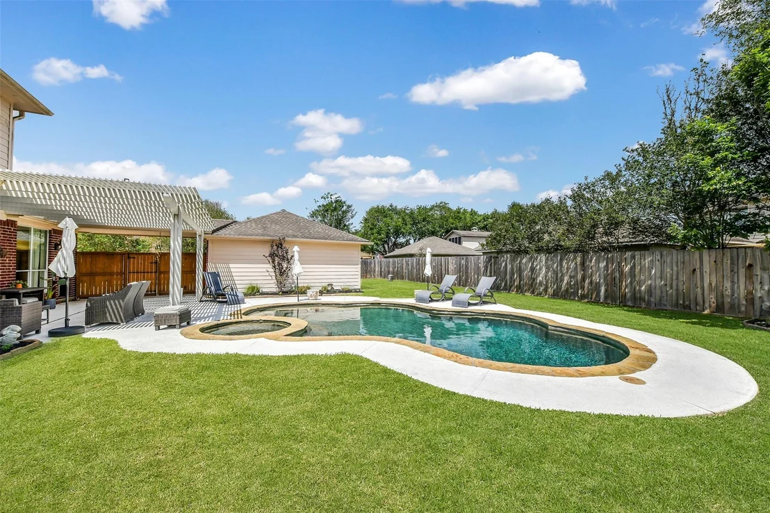 Photo of 2864 Everett Drive