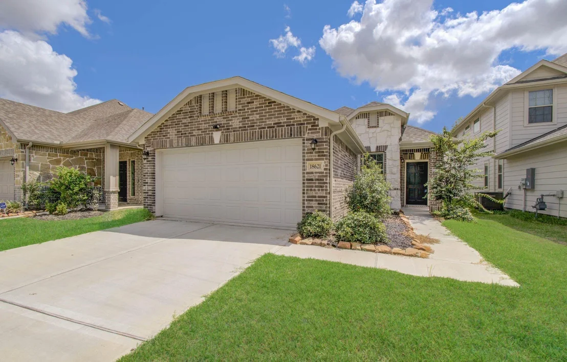 Photo of 18621 Hunter William Way