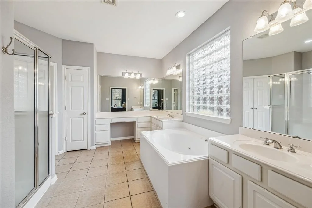 Photo of 14434 Sunbluff Court