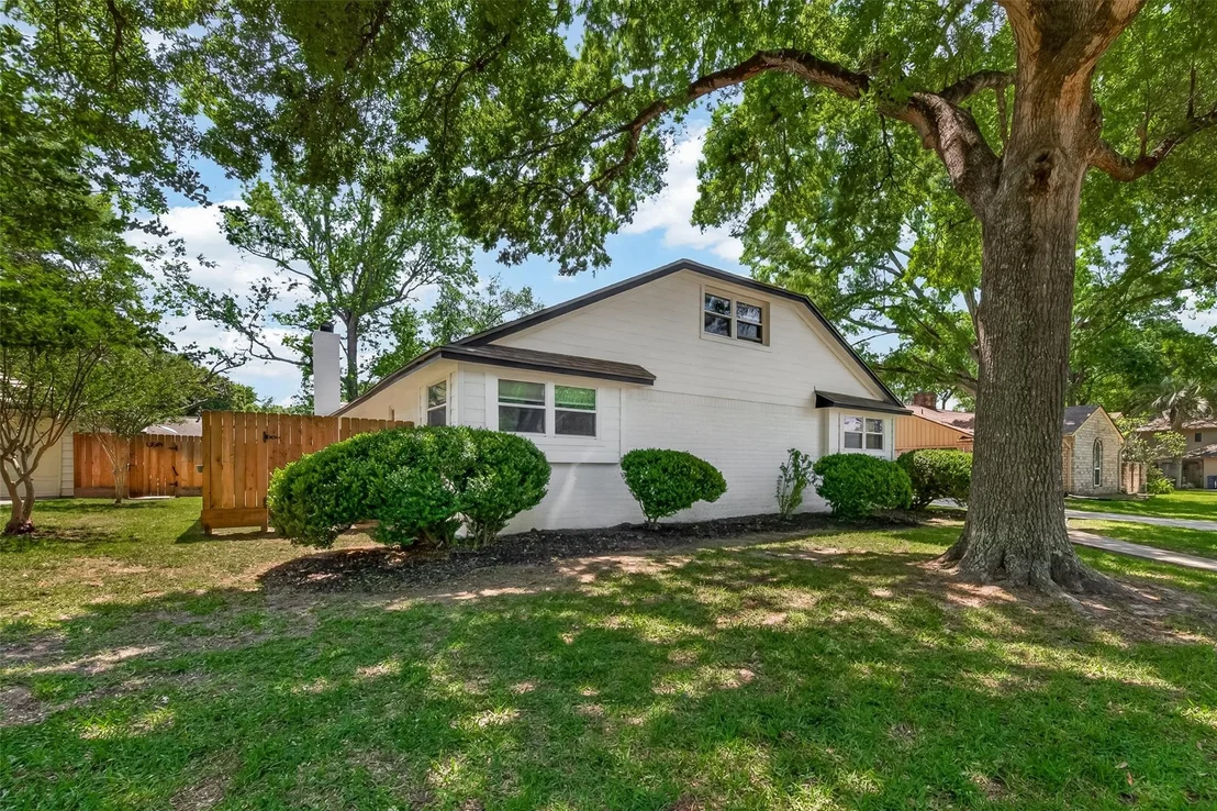 Photo of 4142 Willow Hill Drive