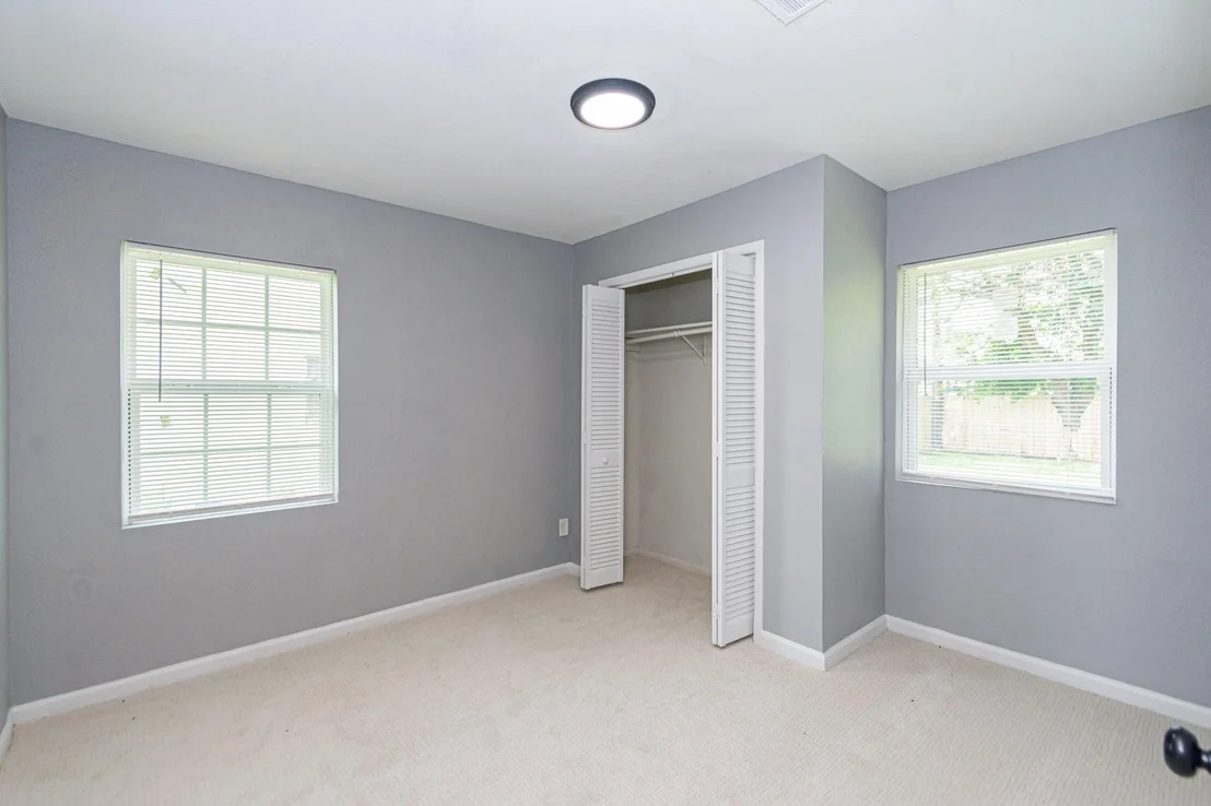 Photo of 802 Mobile Drive