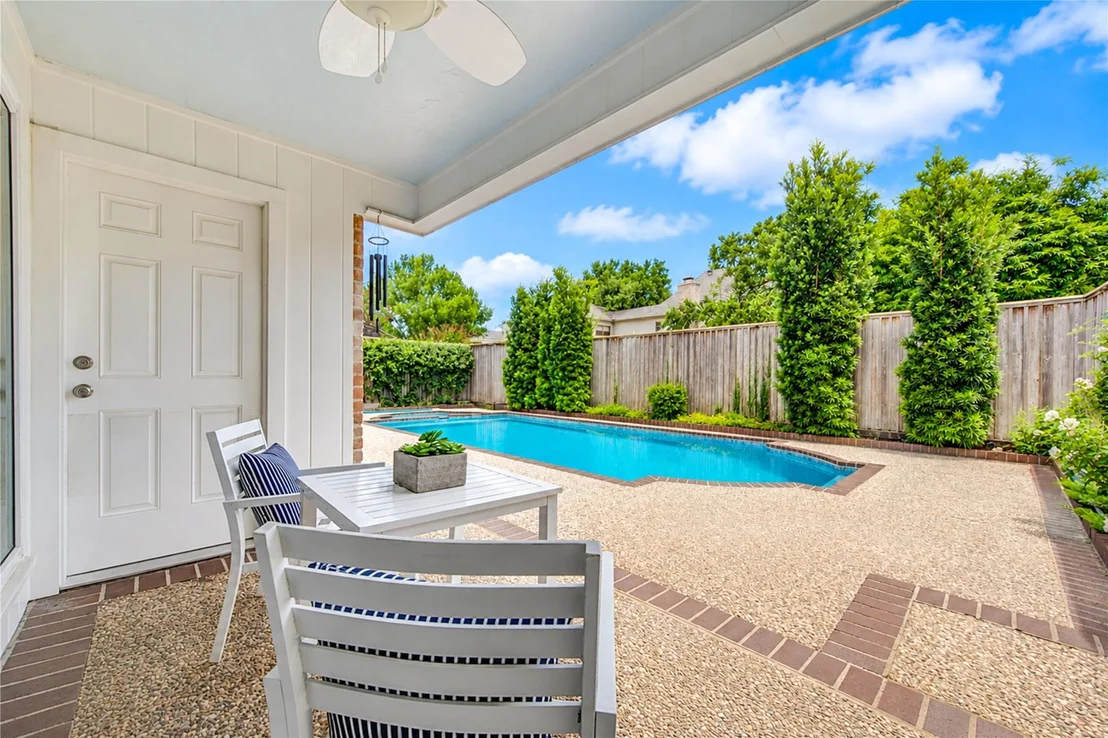 Photo of 926 Ivy Wall Drive