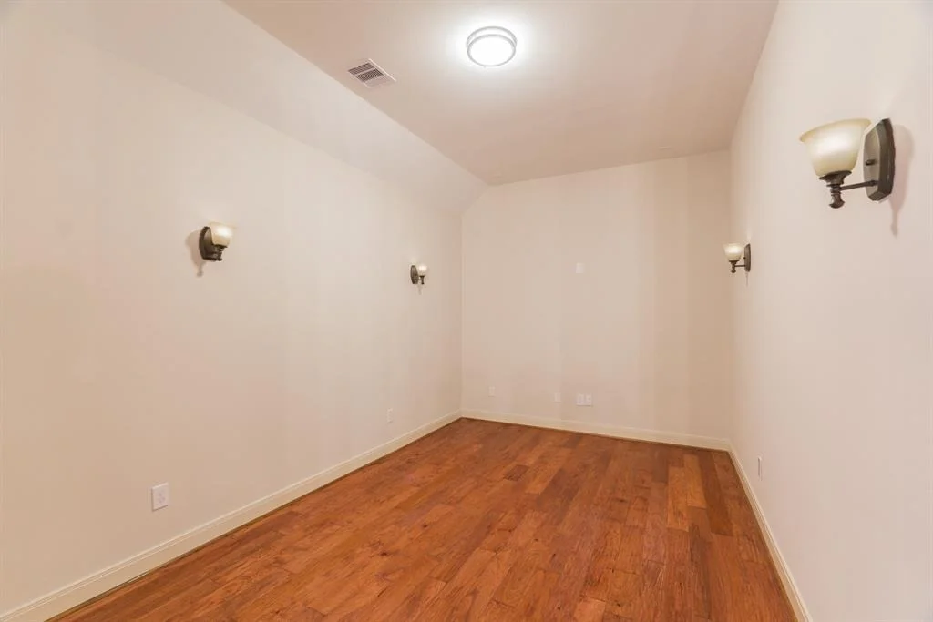 Photo of 19 Danby Place