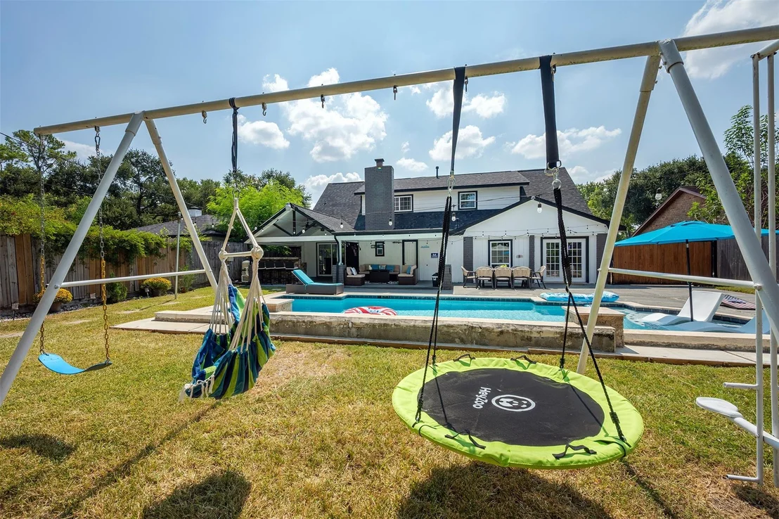 Photo of 4310 Black Locust Drive