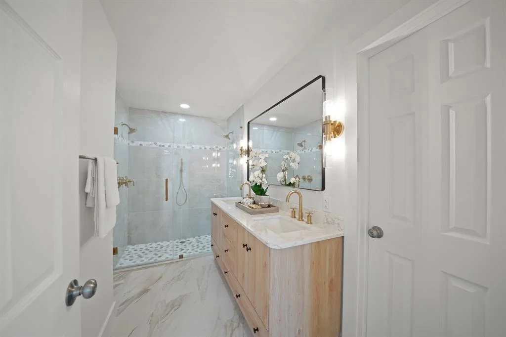 Photo of 4115 Gardendale Drive