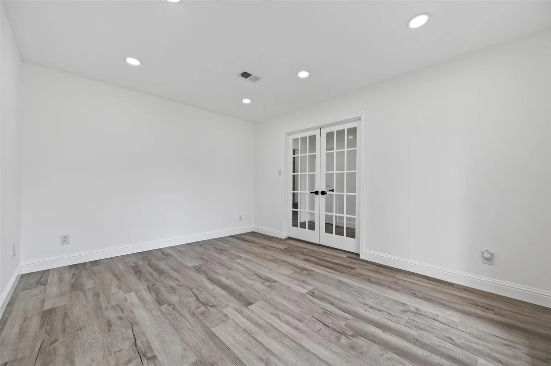 Photo of 15402 Ripplestream Street