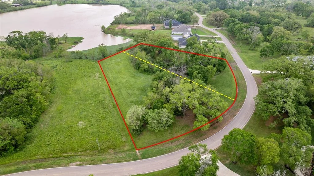 Photo of 21610 Chenango Lake Drive