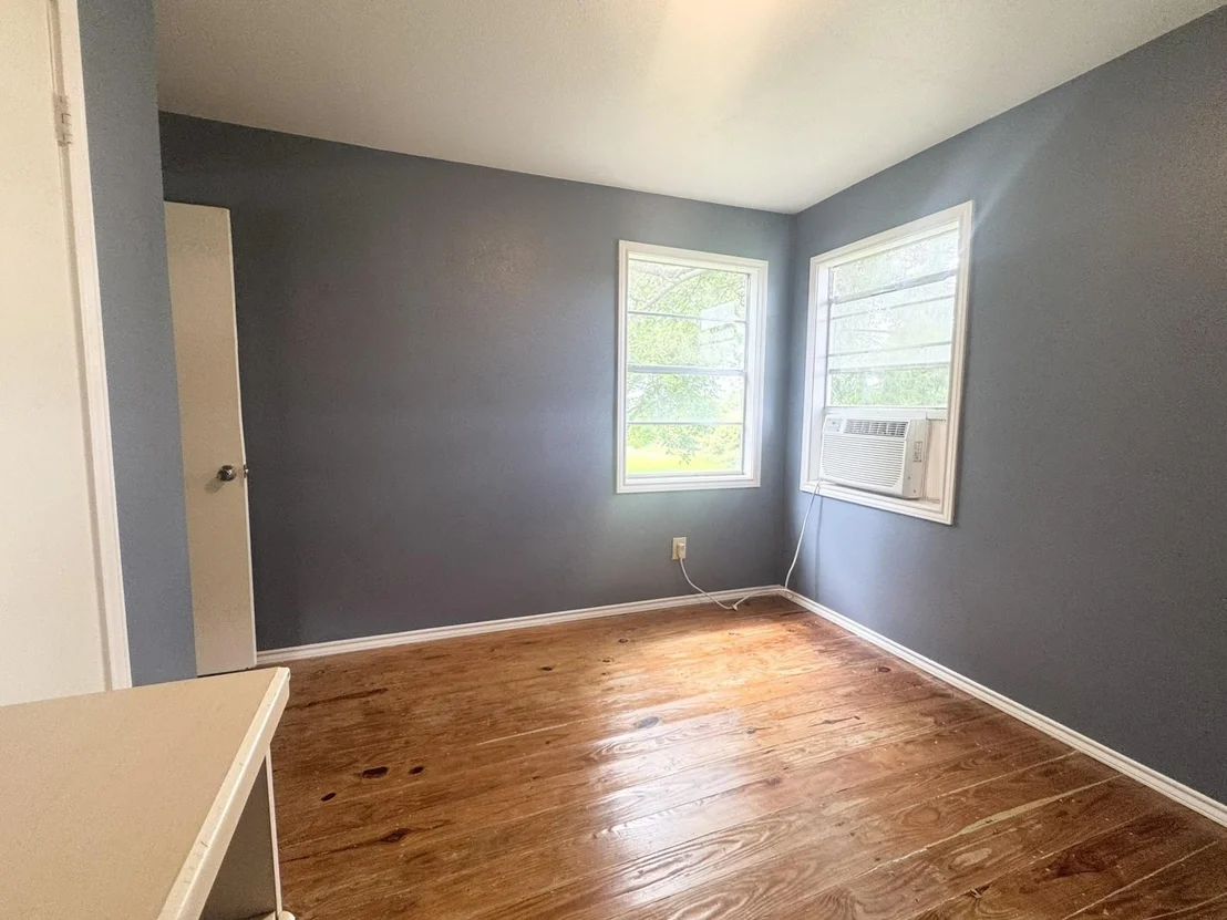 Photo of 788 Riverside Drive