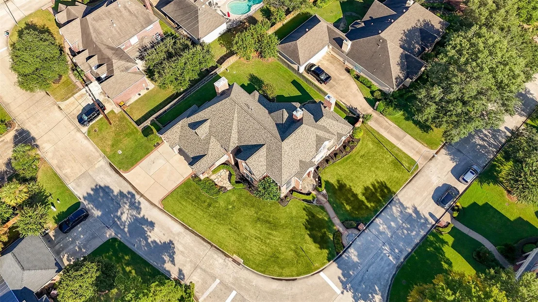 Photo of 16122 Wimbledon Forest Drive