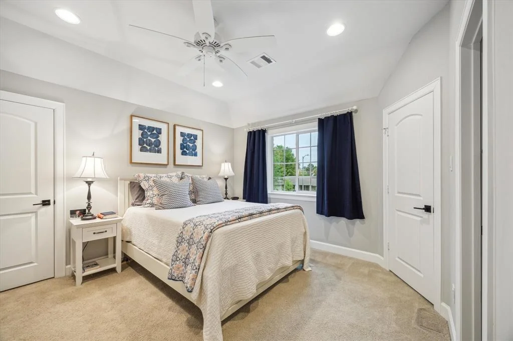 Photo of 1605 Cranway Drive