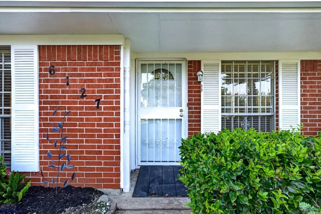 Photo of 6127 Rietta Street
