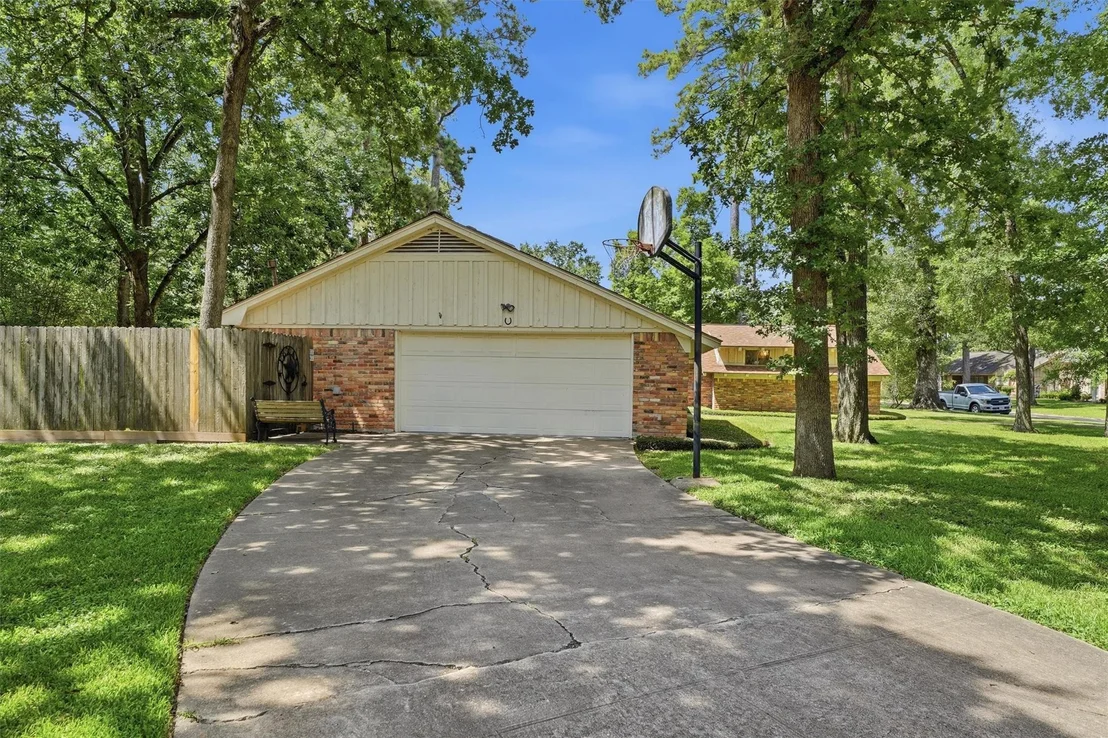 Photo of 823 Saint George Lane