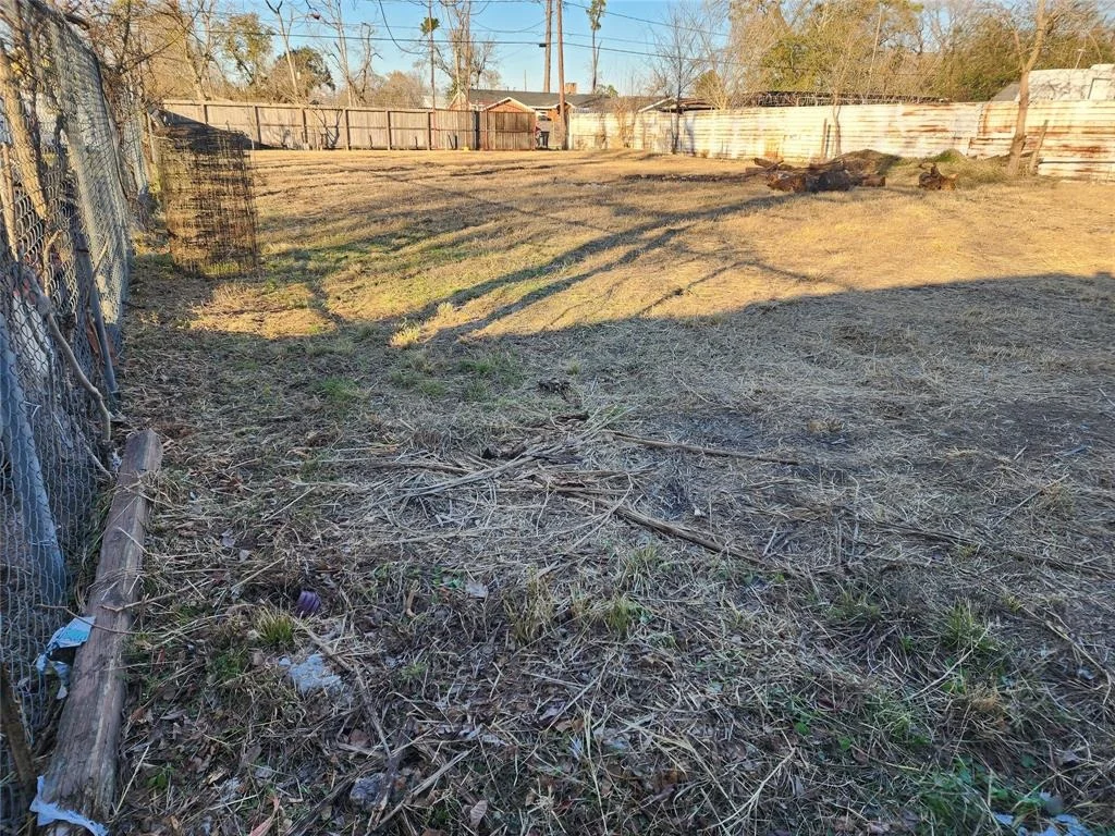 Photo of 2425 Calvin Avenue