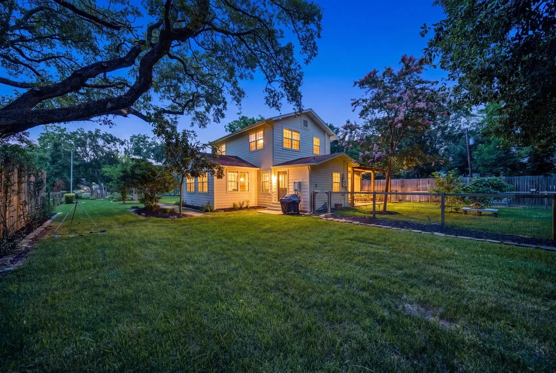 Photo of 5313 Palm Drive