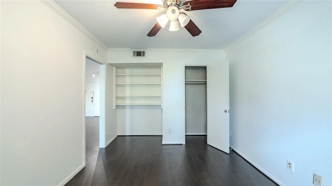 Photo of Unit 103 at 7575 Katy Freeway