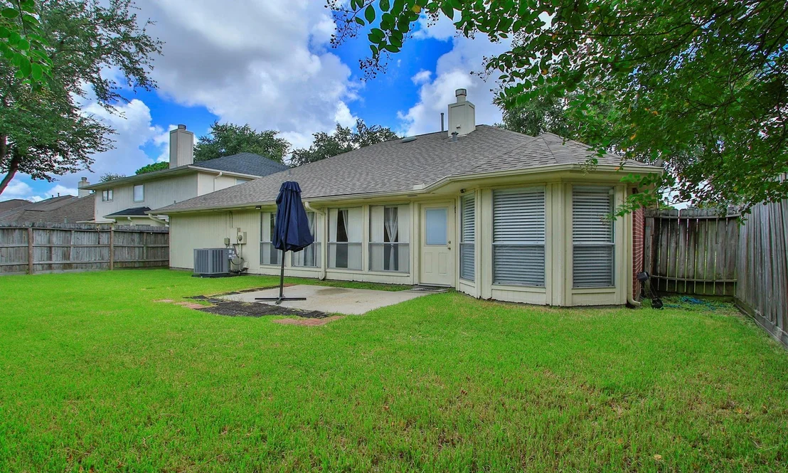 Photo of 5013 Parkcrest Drive