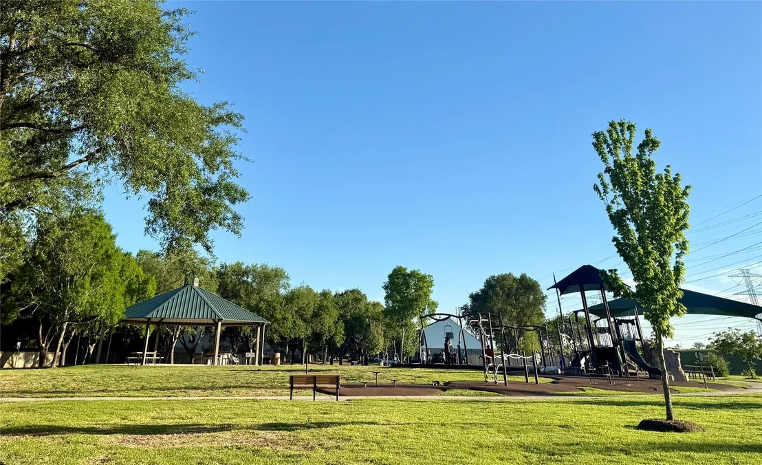 Photo of 4610 Sunshine Drive