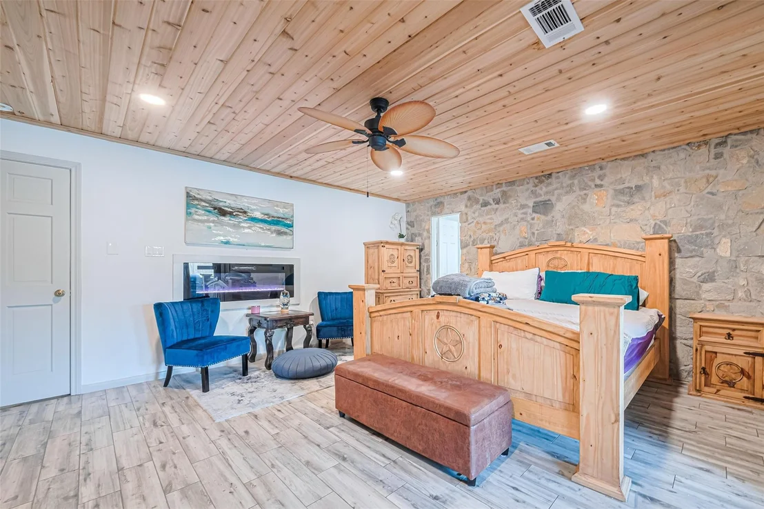 Photo of 218 Beaumont Drive