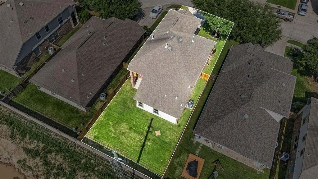 Photo of 6110 Nicholas Lane
