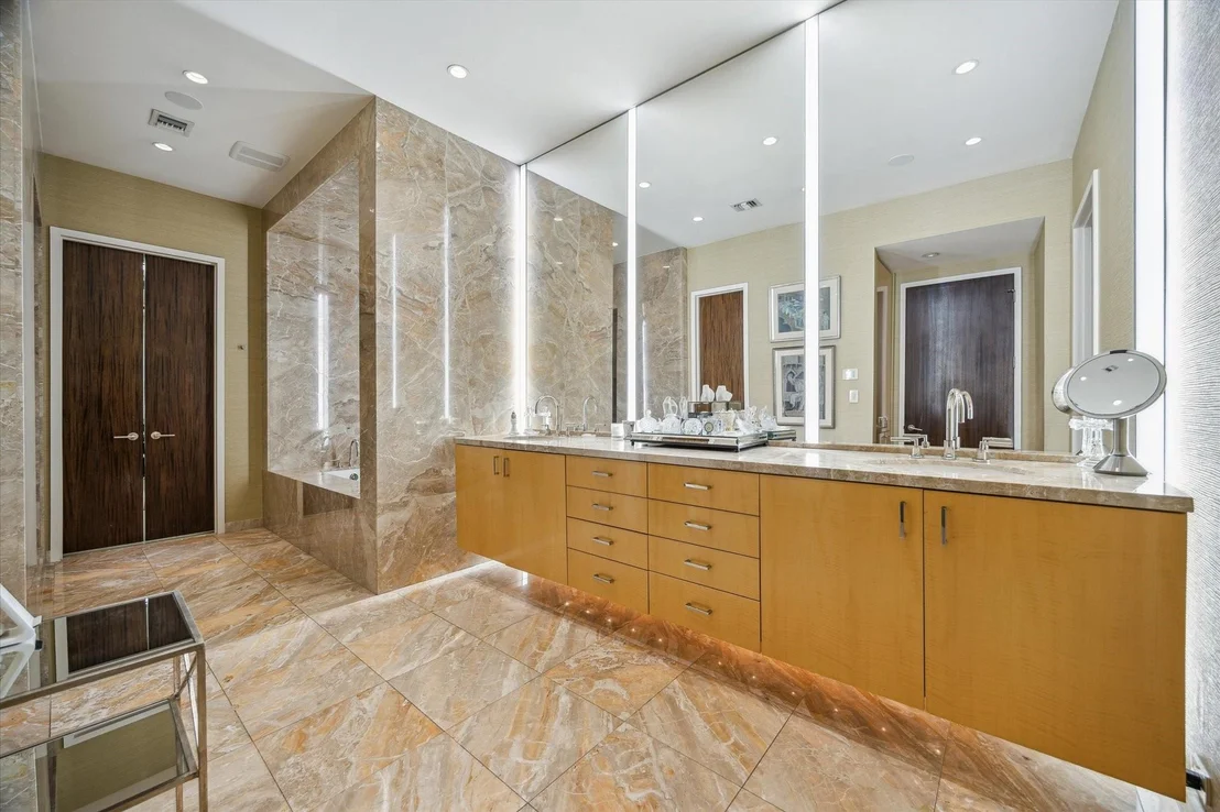 Photo of 20 Eaton Square