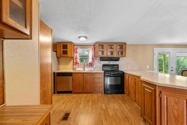 Photo of 388 Apple Grove