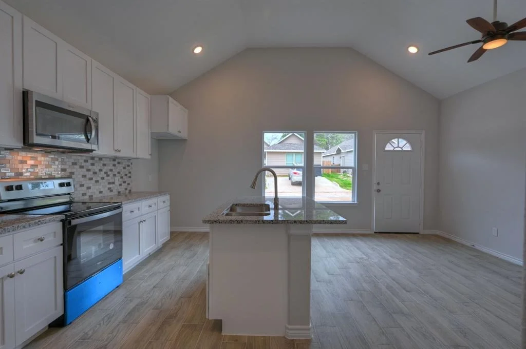 Photo of 9771 Blackgum Street