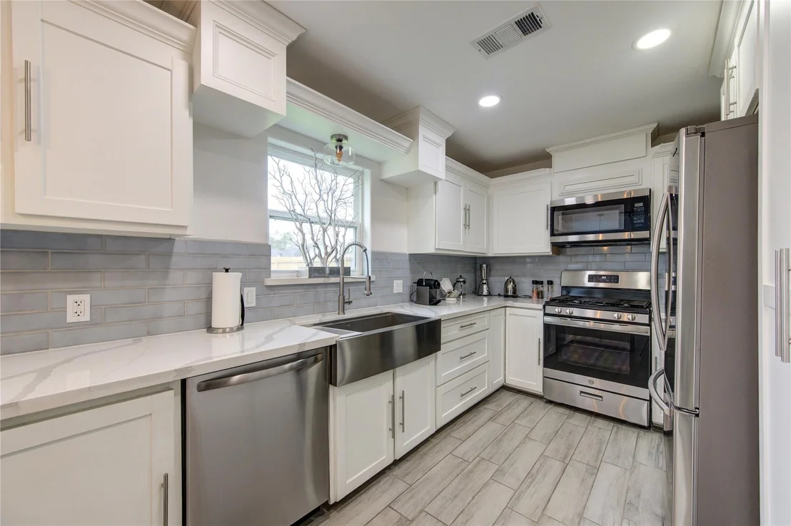 Photo of 7602 Hammerly Boulevard