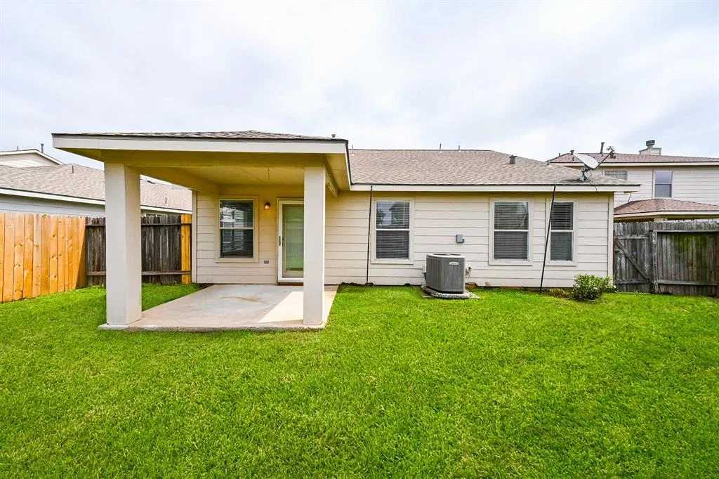 Photo of 29407 Legends Hill Drive