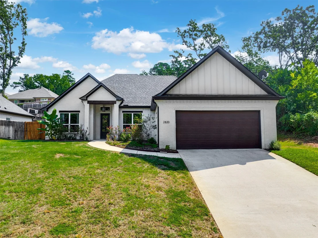 Photo of 2830 Juniper Lane