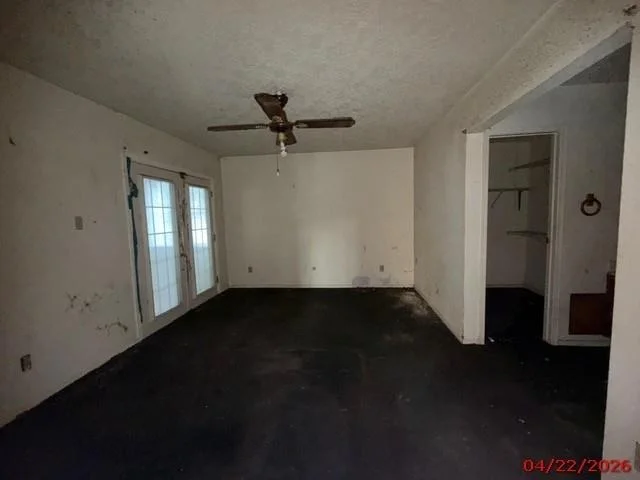 Photo of 829 Willow Creek Drive
