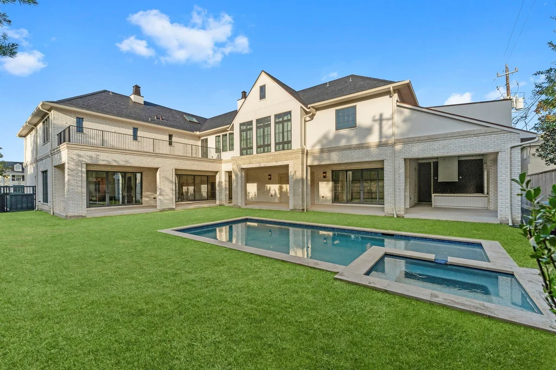 Photo of 3653 Chevy Chase Drive