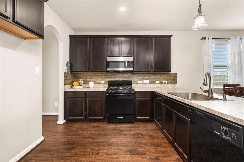 Photo of 9422 Cimarroncito Lane